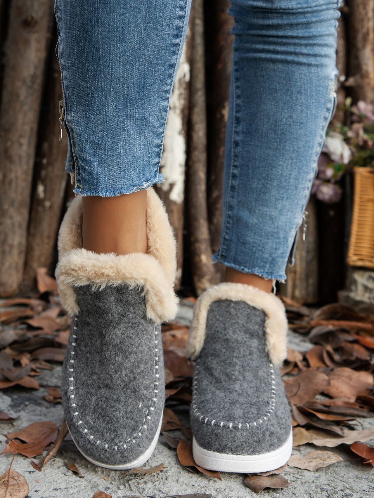 Furry Toe Flat Sneakers