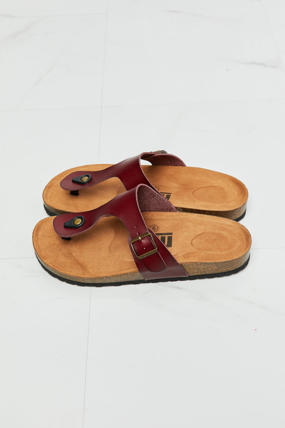 Chic Flip-Flop in Brown